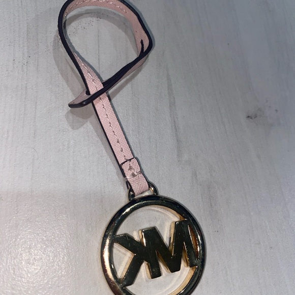 Michael Kors Pink and Gold Key Holder - Picture 2 of 7